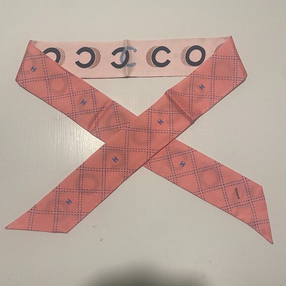 CHANEL Logo CC Coco Silk Twill Slim Bandeau Scarf Twilly Light Pink - Picture 3 of 4